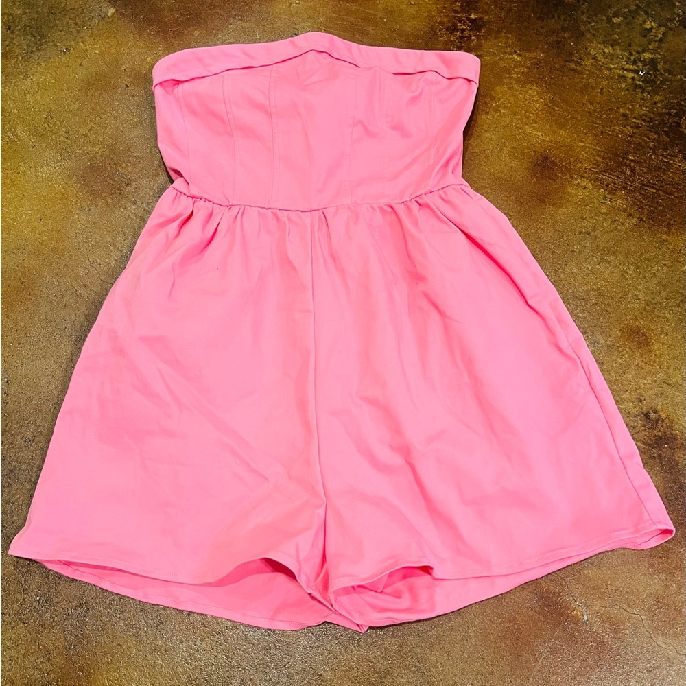 Cute Pink Romper!  Never Worn. Size Medium. Brand New / no tags / Mayblanc